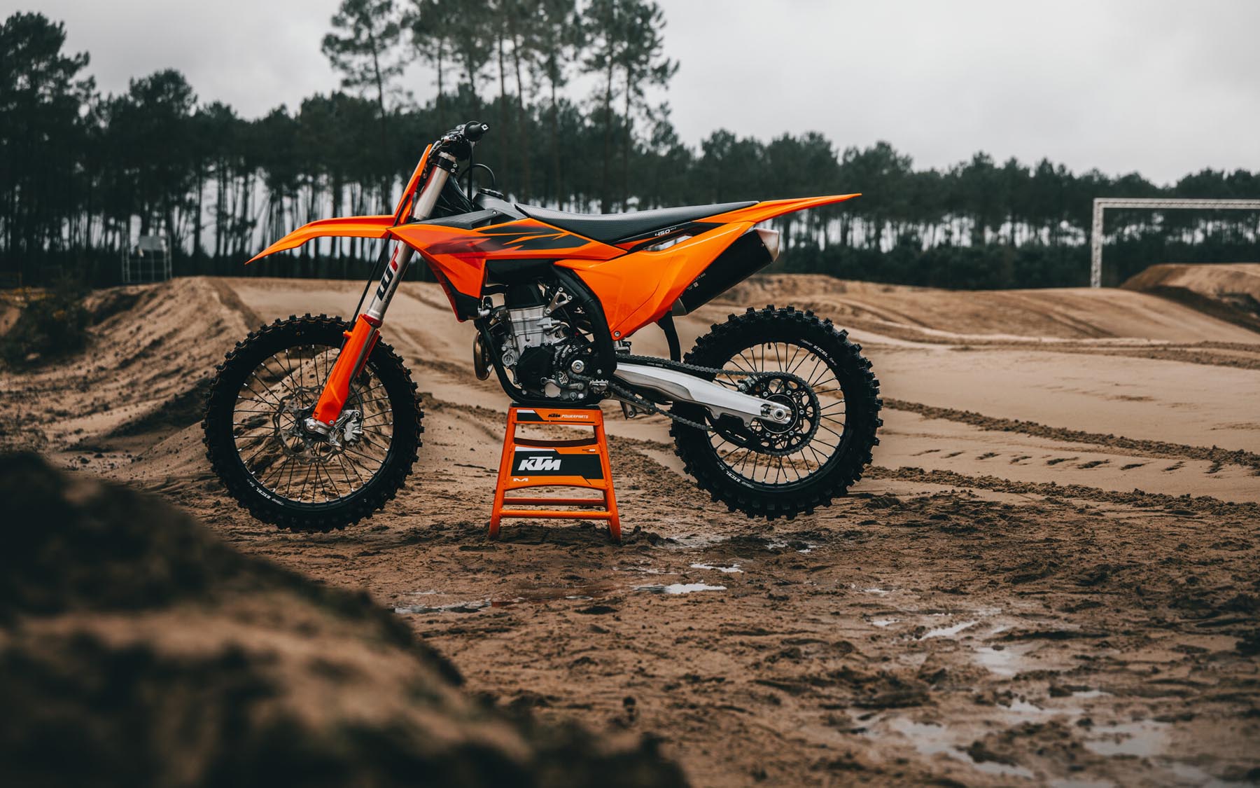 KTM SX-Modelle 2027: JETZT SATTE 12 Monate Garantie!